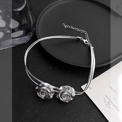 Choker Rose Faux Metallic Leather