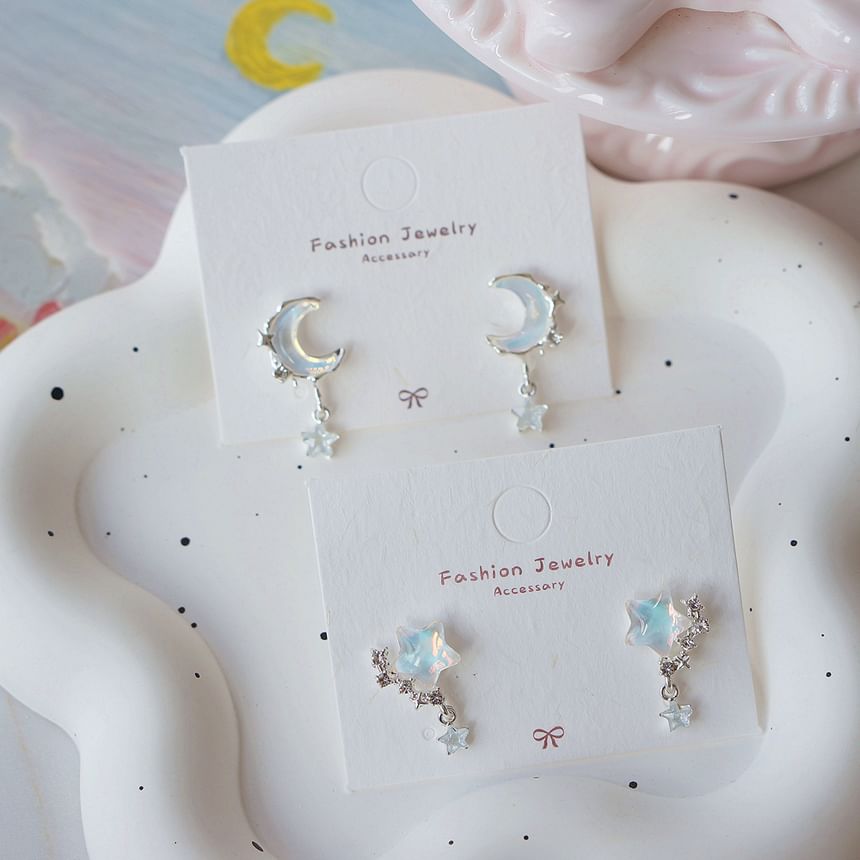 Drop / Star Crescent Earring