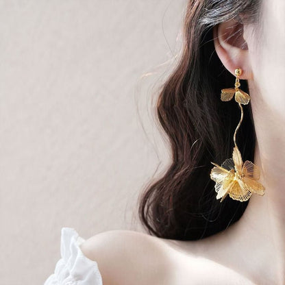 Alloy Dangle Butterfly Petal Earring