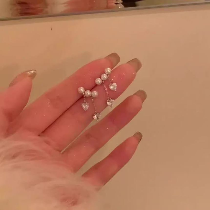 Pearl Rhinestone Dangle Alloy Heart Faux Earring