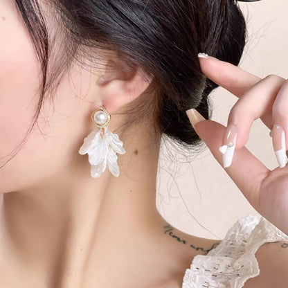 Faux Statement Pearl Earring Petal Alloy