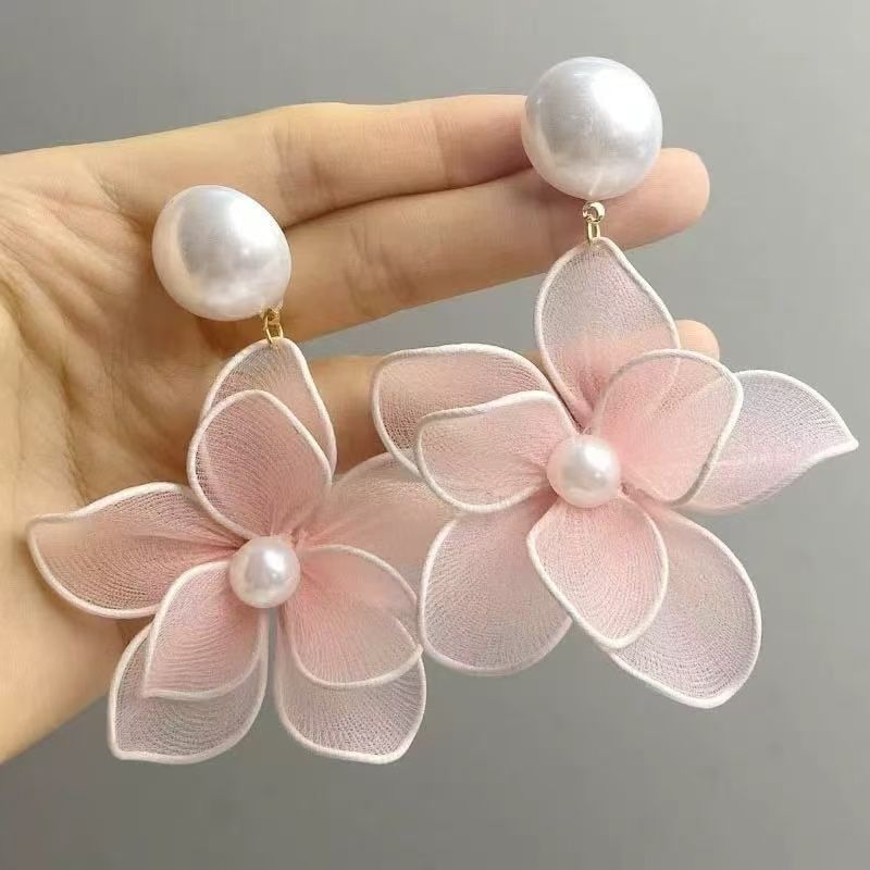 Faux Alloy Mesh Earring Pearl Floral Statement