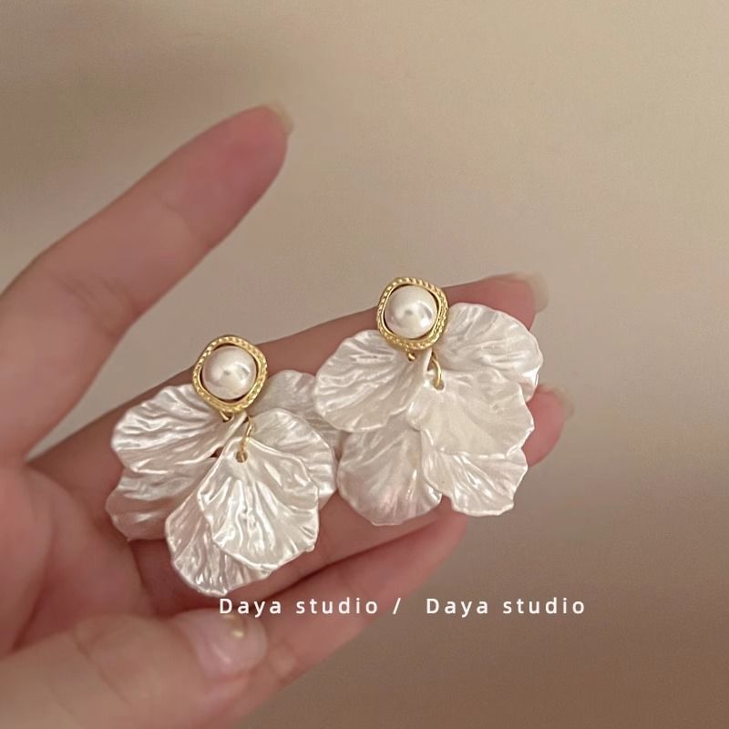 Pearl Alloy Petal Statement Earring Faux