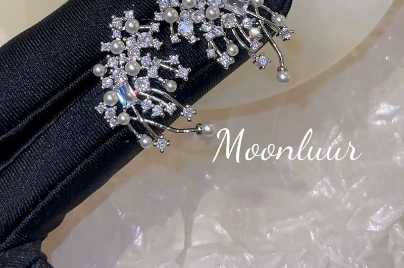 Rhinestone Alloy Stud Faux Firework Pearl Earring