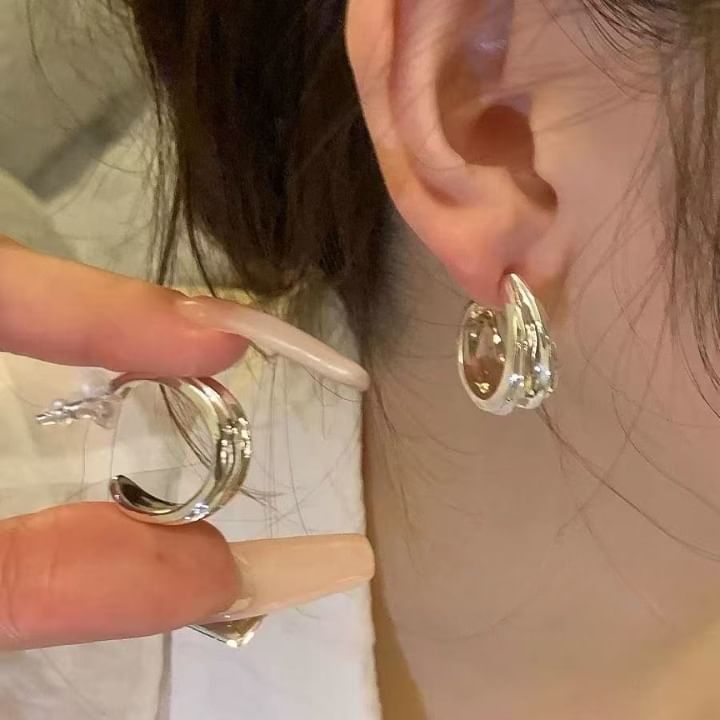 Alloy Hoop Textured Earring Open