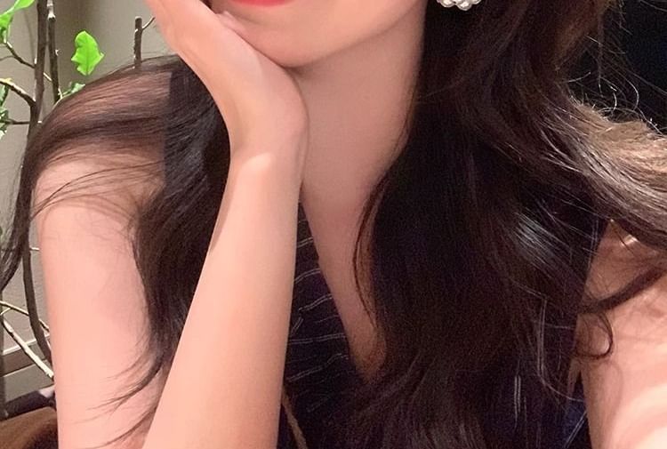 Pearl Alloy Drop Faux Earring