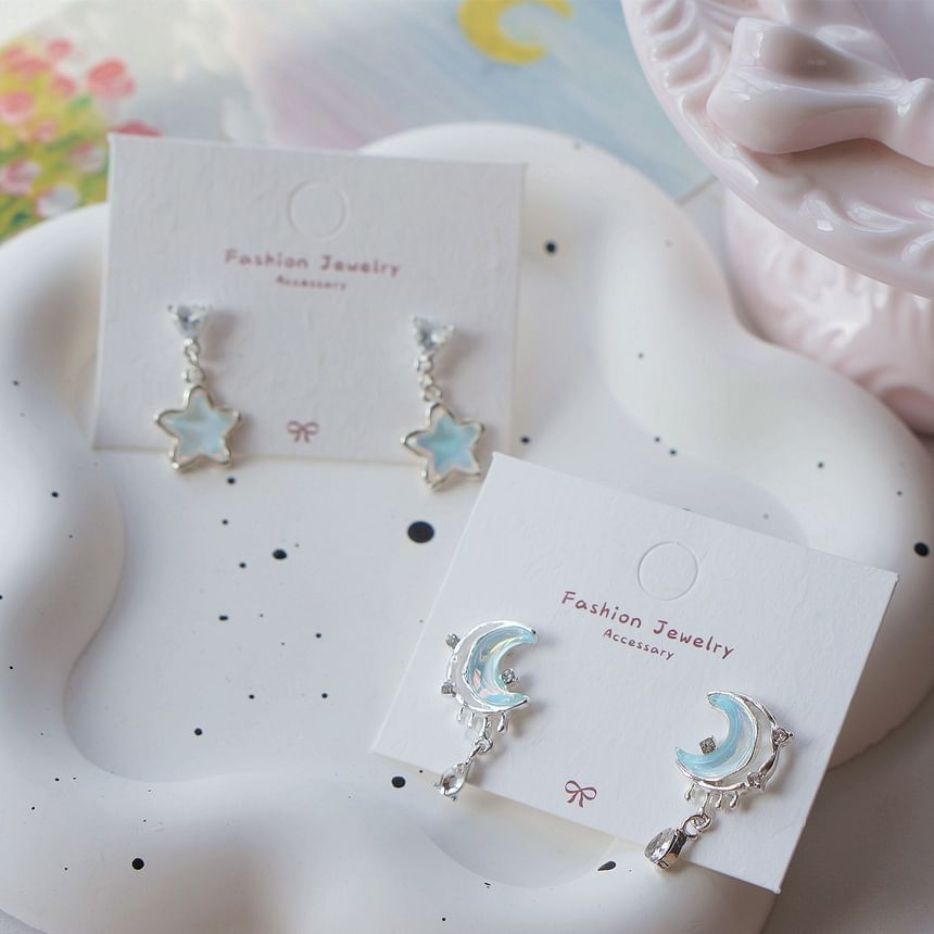 Asymmetrical Earring Stud