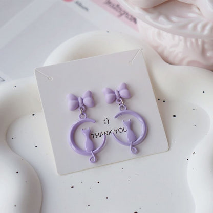 Clip Cat / On Dangle Moon Earring