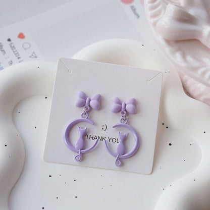 Clip Cat / On Dangle Moon Earring