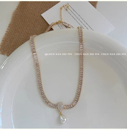 Faux Necklace Pearl
