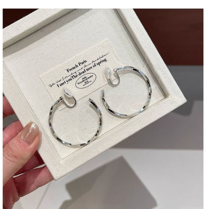 Hoop Twisted Earring