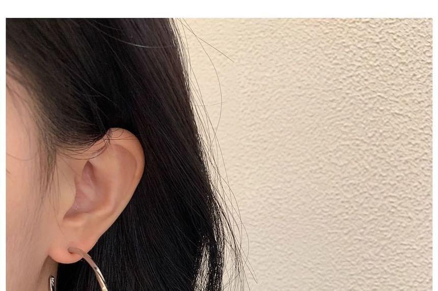 Hoop Twisted Earring