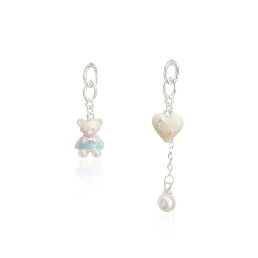 Asymmetrical Dangle Bear Earring