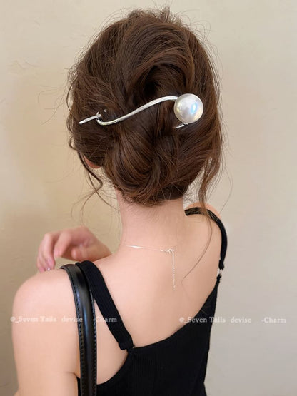 Faux Hair Pearl Clip