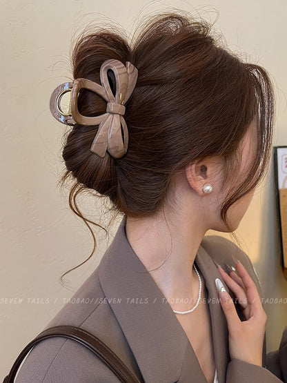 Bow Acrylic Claw Hair Clip