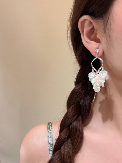 Rhinestone Shell Chandelier Earring
