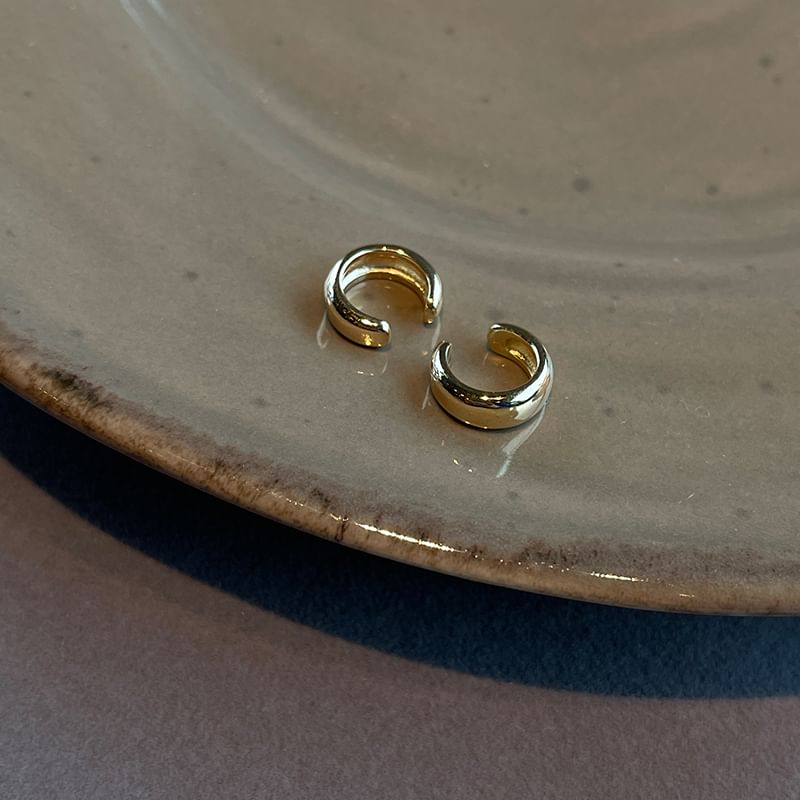 Cuff Plain Ear