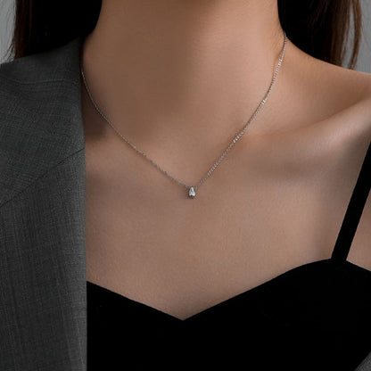 Necklace Teardrop Pendant