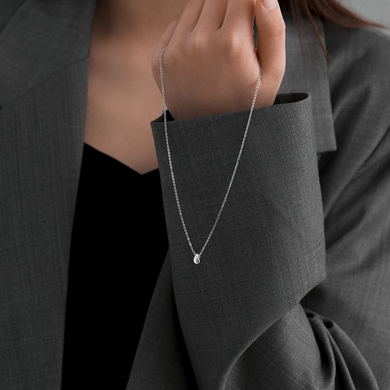 Necklace Teardrop Pendant