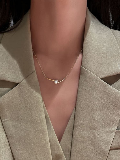 Faux Pendant Pearl Necklace