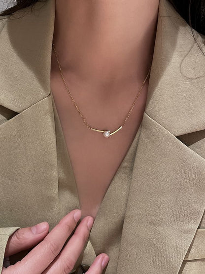 Faux Pendant Pearl Necklace