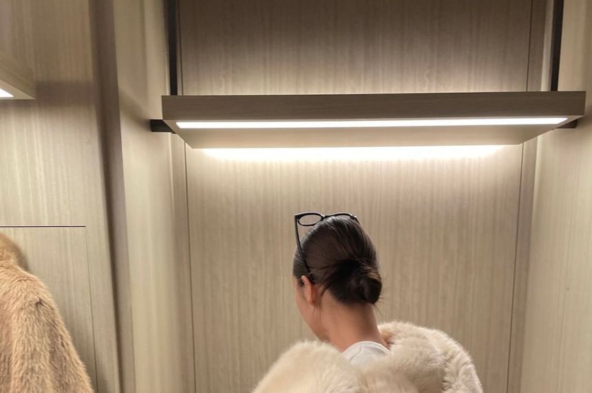 Plain Fluffy Hooded Jacket