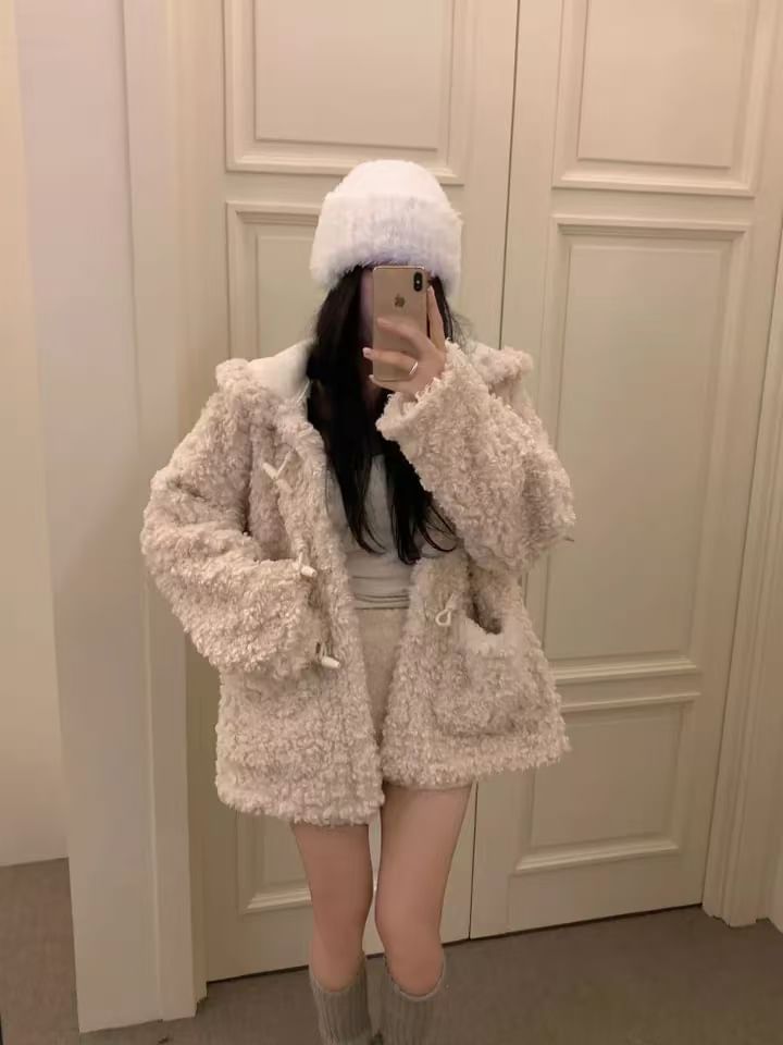 Plain Hood Toggle Teddy Jacket