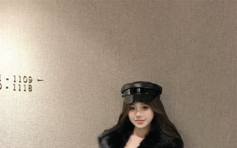 Long-Sleeve Faux Fur Collared Top