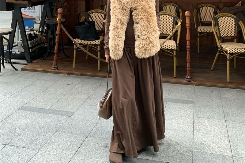 Faux Fur Vest / Long-Sleeve Top / High Rise Maxi A-Line Skirt