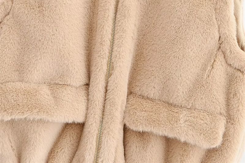 Round Neck Plain Faux Fur Zip Vest