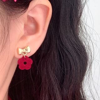 Floral / Earring Clip-On Bow Drop