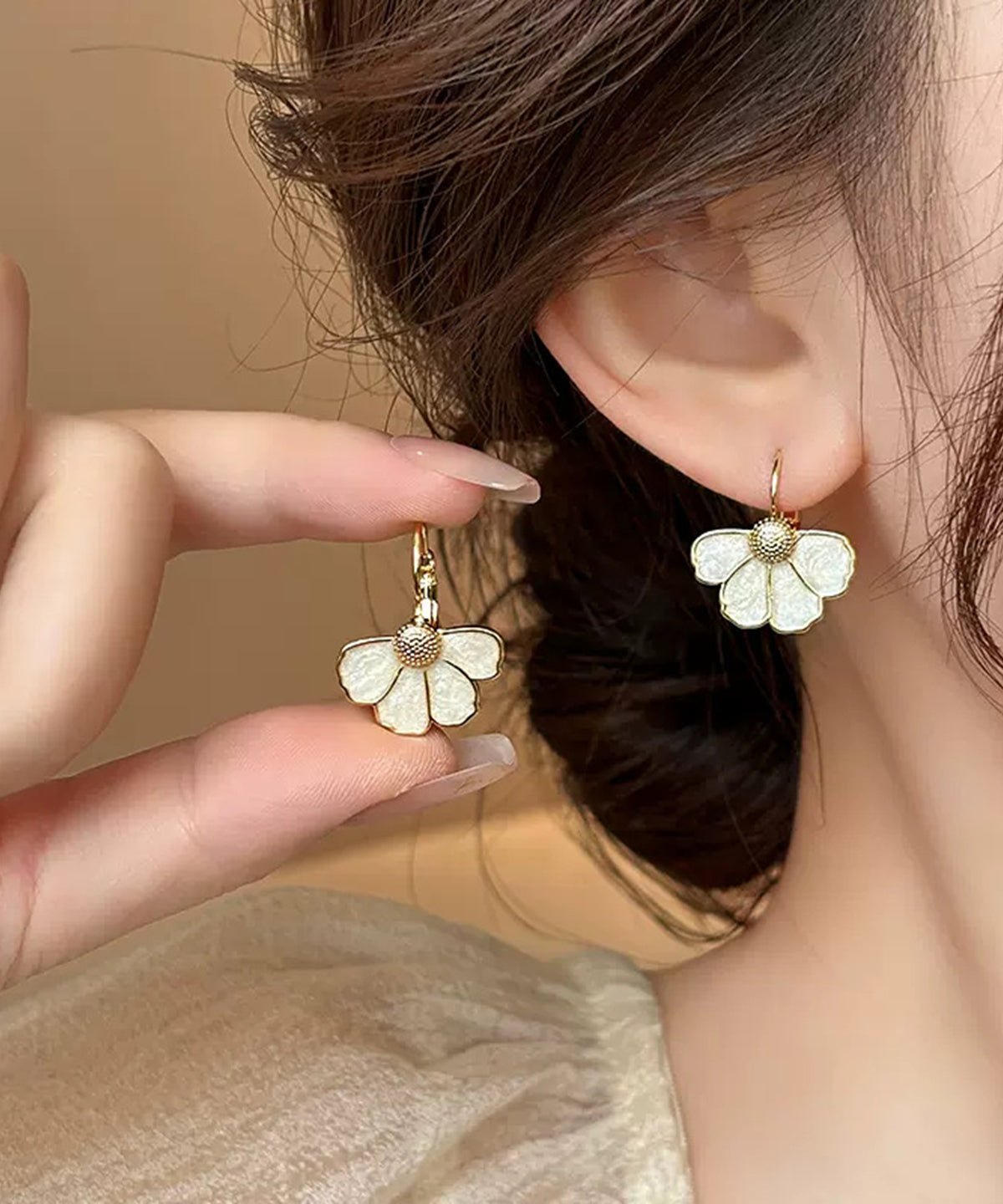 Drop Copper Earrings Shell Alloy Modern Gold Floral