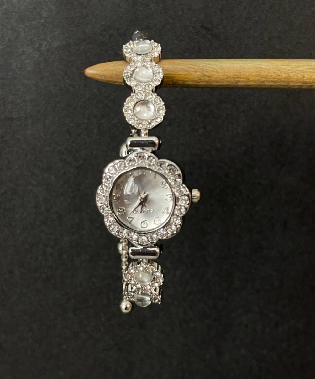 Modern Hardlex Alloy Silk Crystal Zircon Watches Tassel