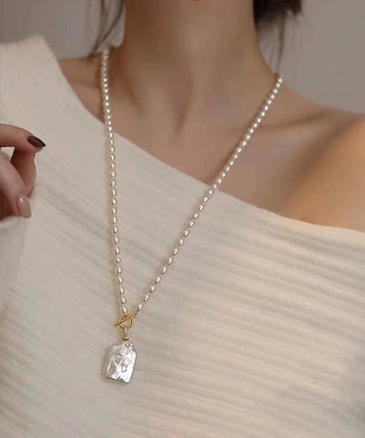 Pearl White Alloy Pendant Modern Necklace