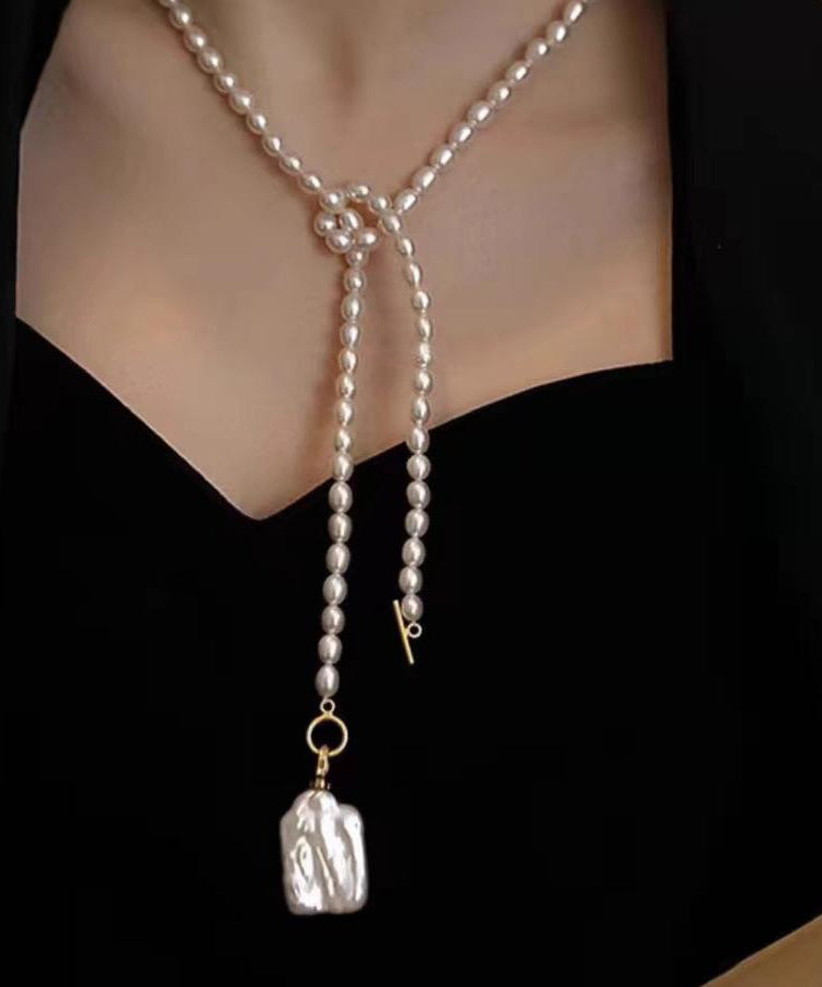 Pearl White Alloy Pendant Modern Necklace