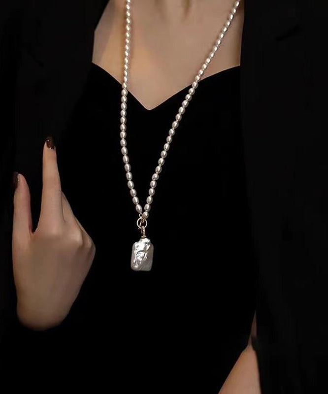Pearl White Alloy Pendant Modern Necklace