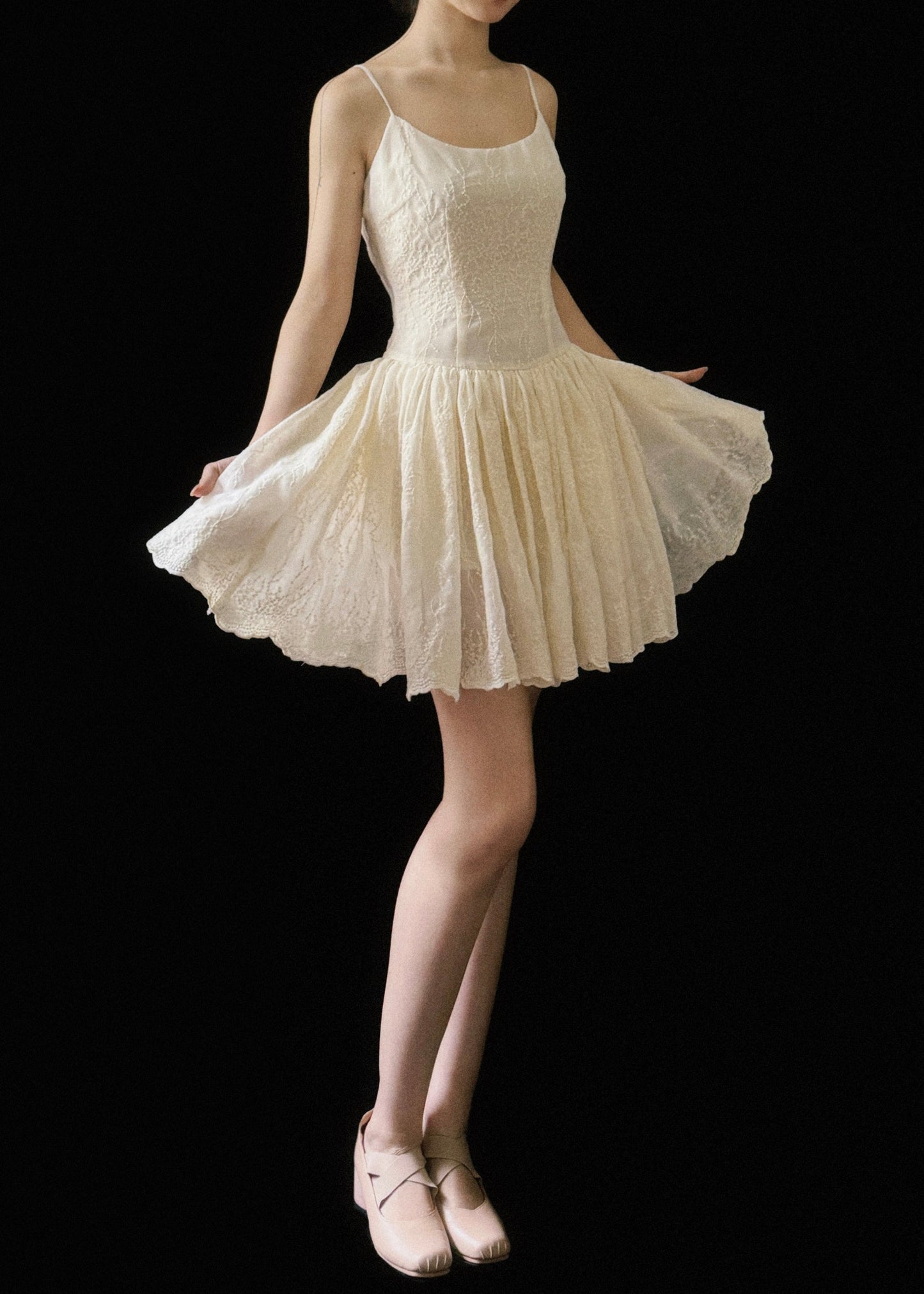 Sleeveless Wrinkled Cotton Dresses Mini Beige Embroidered New