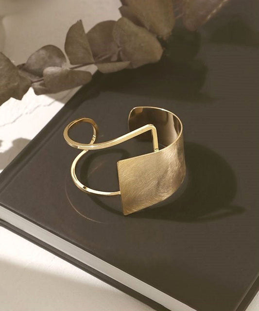 Asymmetrical Original Design Cuff Metal Gold