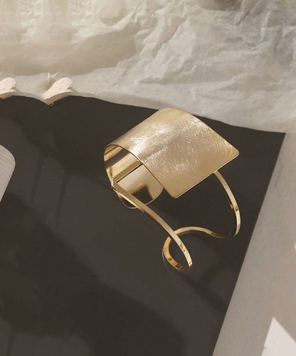 Asymmetrical Original Design Cuff Metal Gold