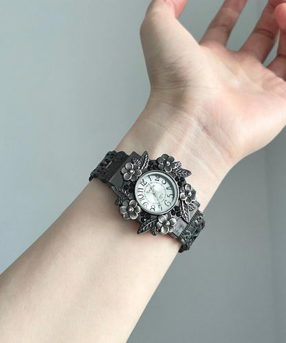 Retro Out Metal Floral Watches Black Hollow