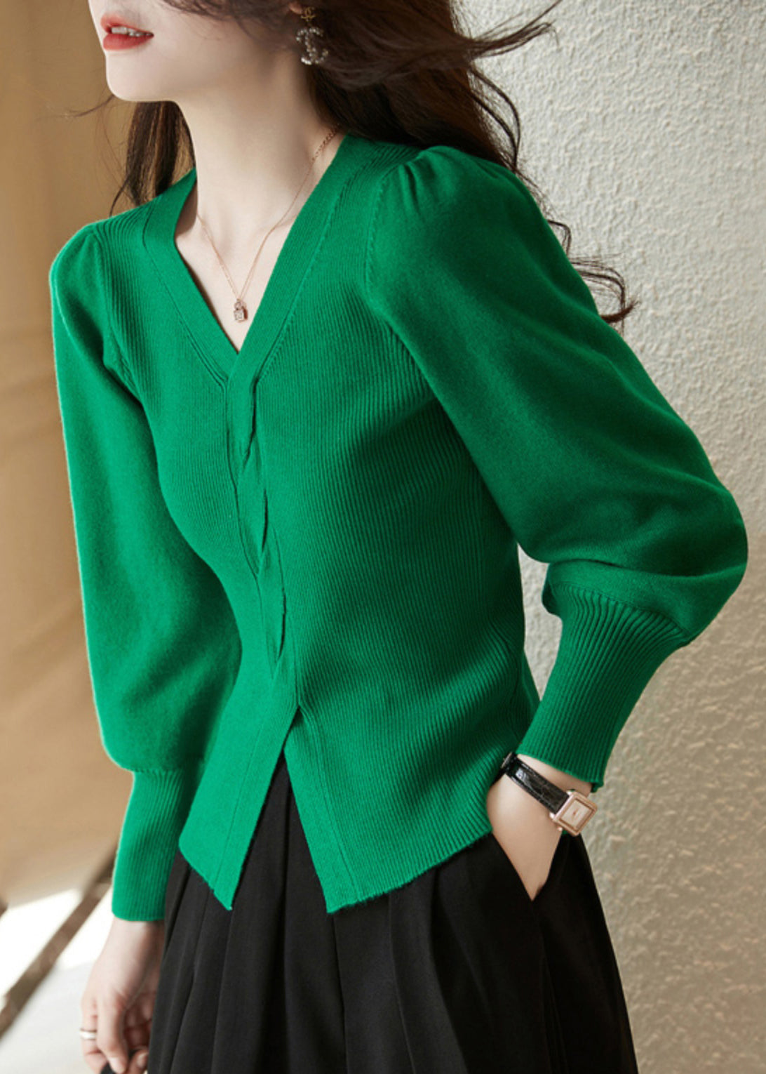 Silm Fit Red V Neck Side Open Knit Shirt Spring TN015