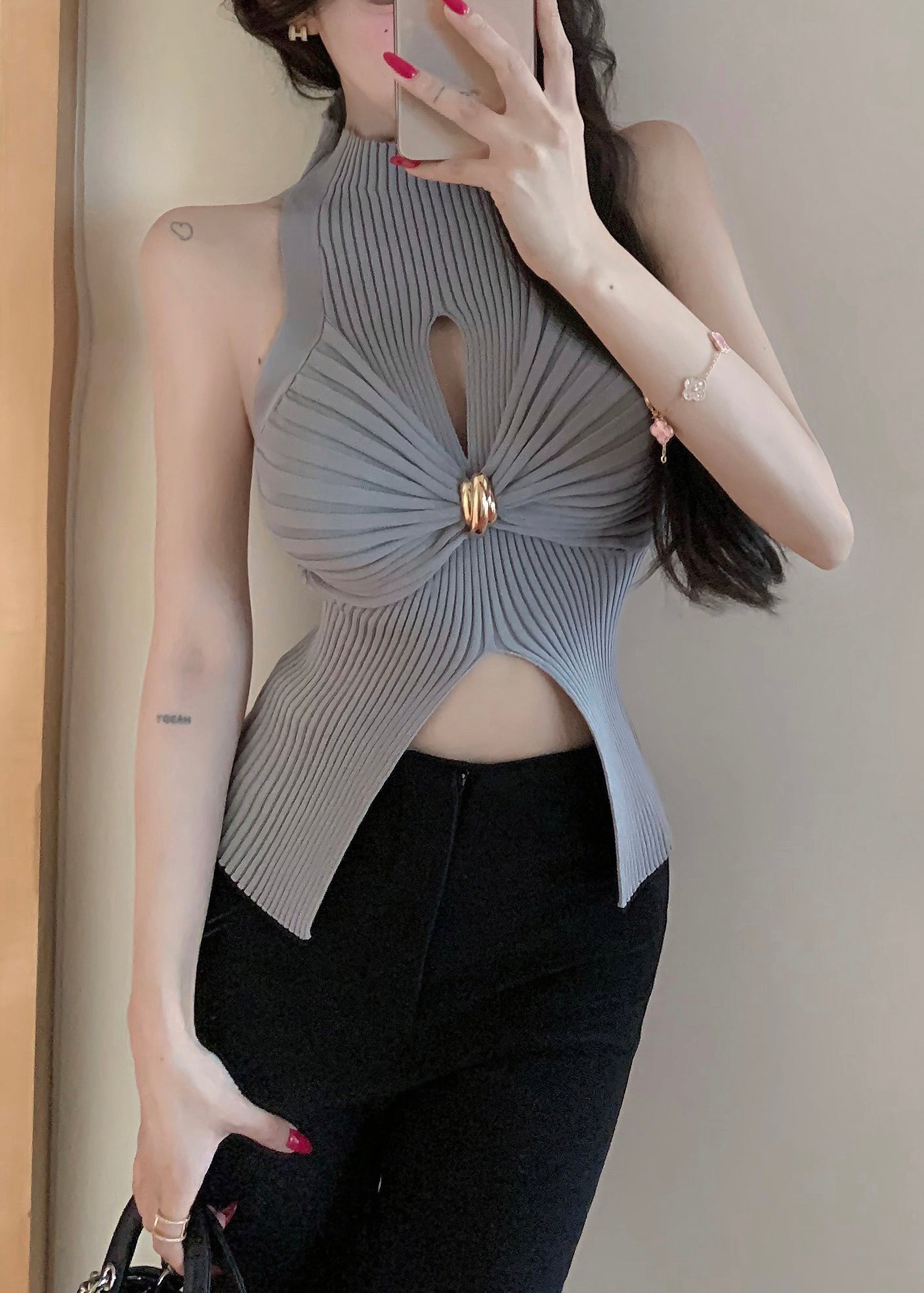 Sleeveless Grey Slim Out Tank Fit Turtleneck Knit Hollow