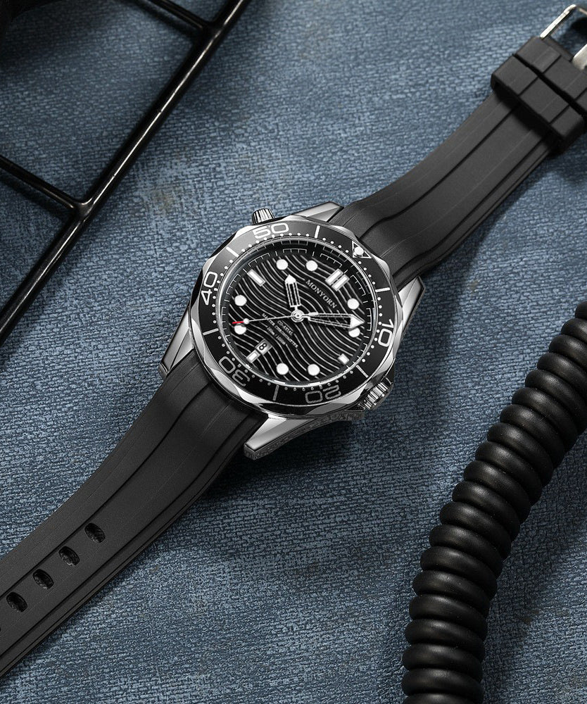 Metal Silicone Stylish Quartz Movement Men Black Watches