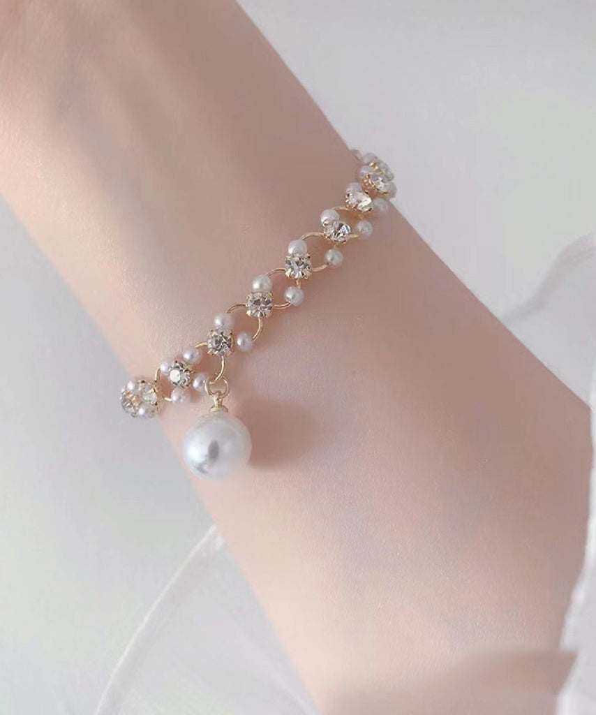 Stylish Gold Copper Alloy Zircon Pearl Charm Bracelet TX033