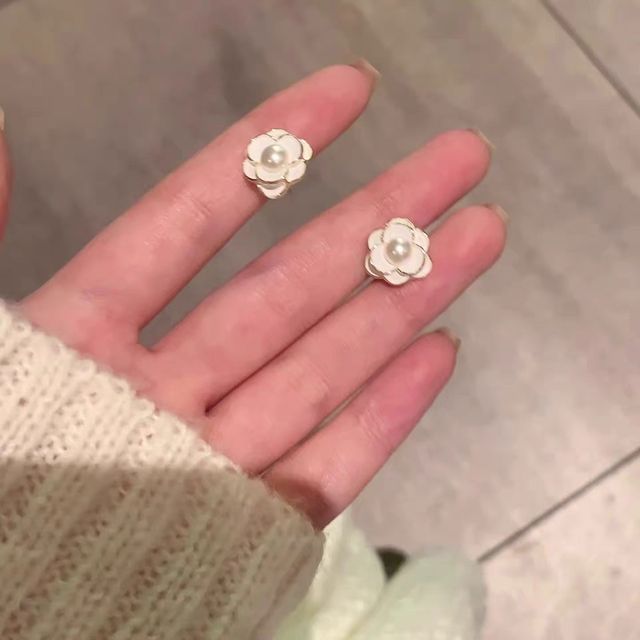 Pearl Earring Alloy Flower Faux