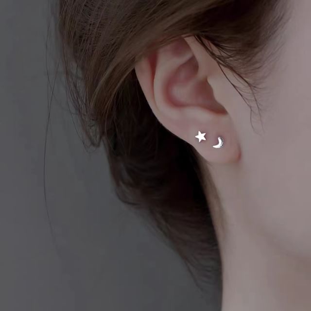 (Various Earring Sterling Silver Stud Designs)