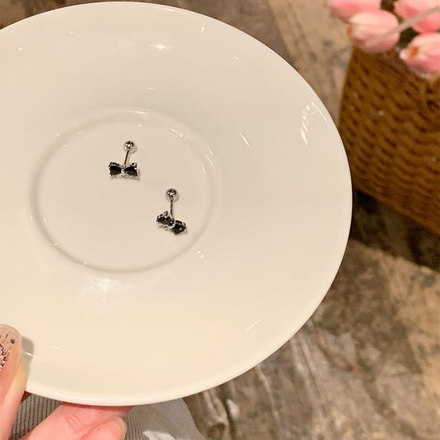 Ear Bow Rhinestone Stud