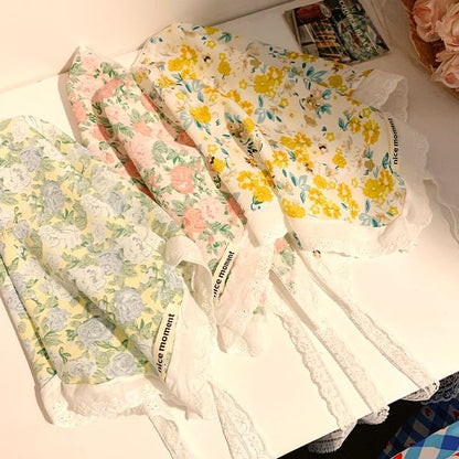 Head Print Triangle Designs) Scarf (Various Floral