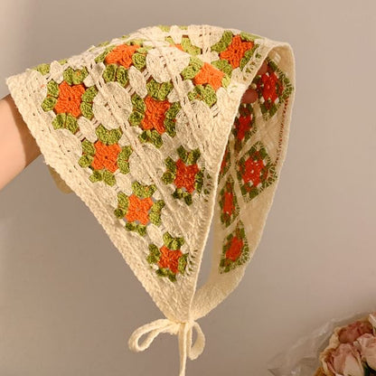(Various Scarf Embroidered Triangle Designs) Head
