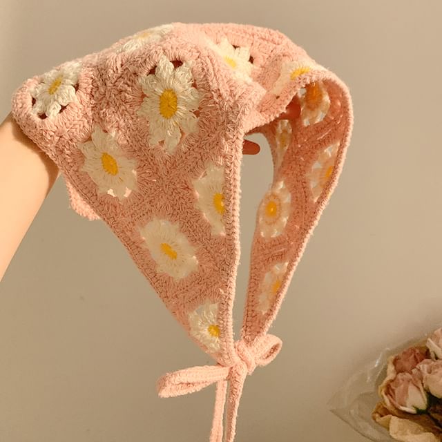 (Various Scarf Embroidered Triangle Designs) Head